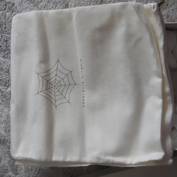 shoes - Picture 2 of 7